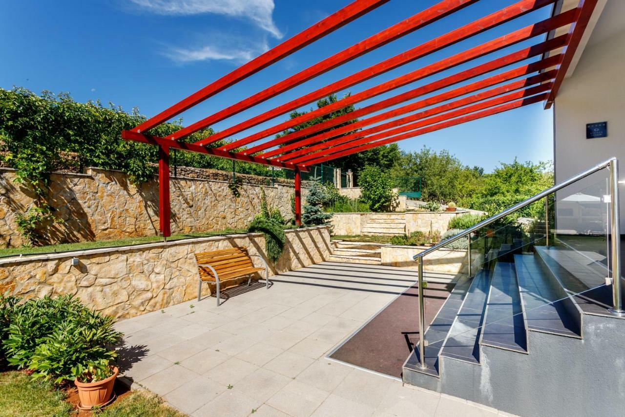 Luxury Villa Nadalina-Dicmo Dugopolje Esterno foto