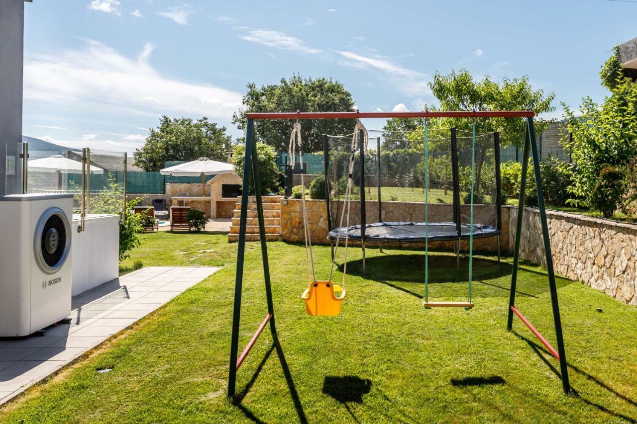 Luxury Villa Nadalina-Dicmo Dugopolje Esterno foto